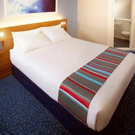 Hotel Travelodge Teddington 3*