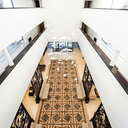 Heston Hyde Hotel