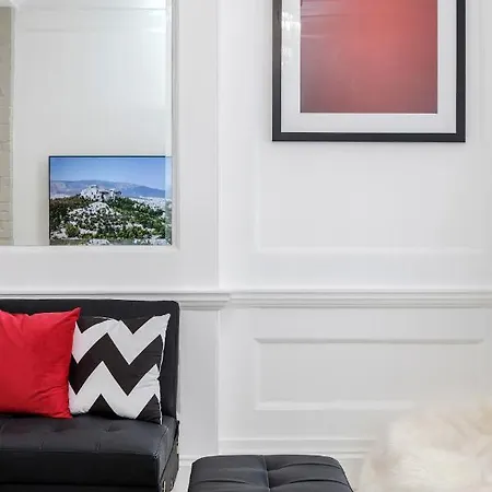 Oxford Street 2 Bed Apartment London