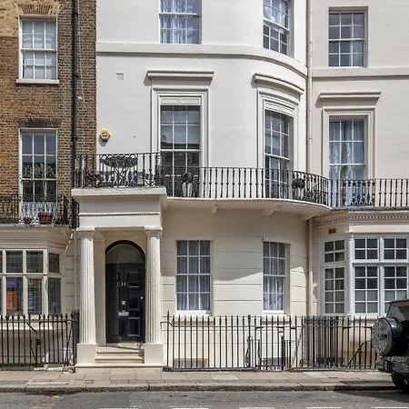 Oxford Street 2 Bed