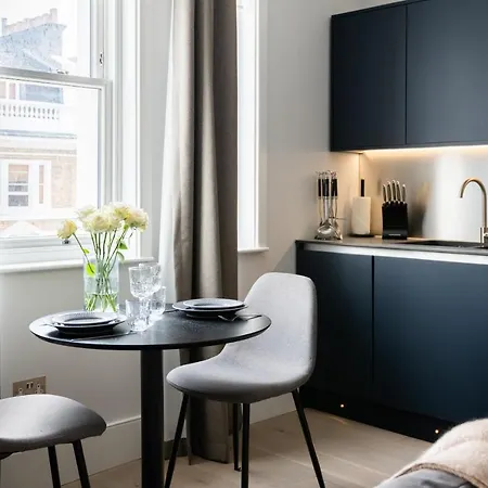 Queensberry Place By Stayo Apartment London