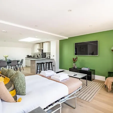 Queensberry Place By Stayo