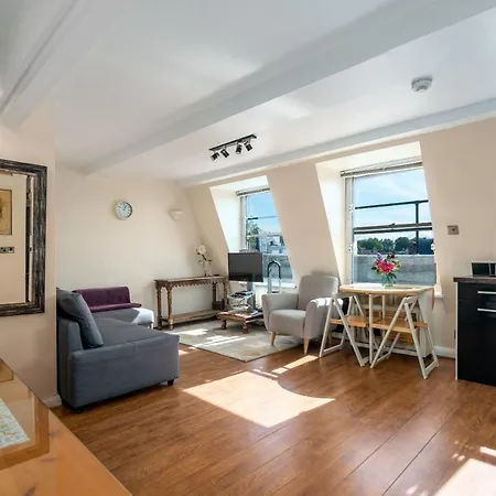 1br South Kensington Apt Near Gloucester Road Apartment