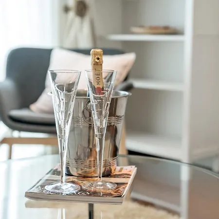 Crossharbour Canary Wharf 2 Bed Duplex Apartment