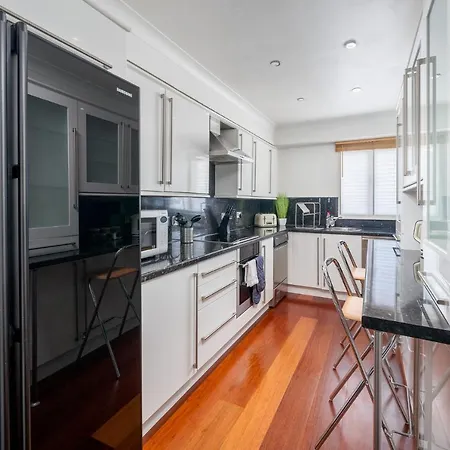 Apartment Crossharbour Canary Wharf 2 Bed Duplex *