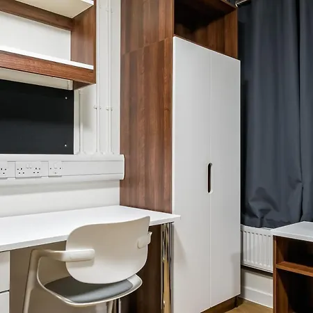 Apartment Lse Rosebery Hall