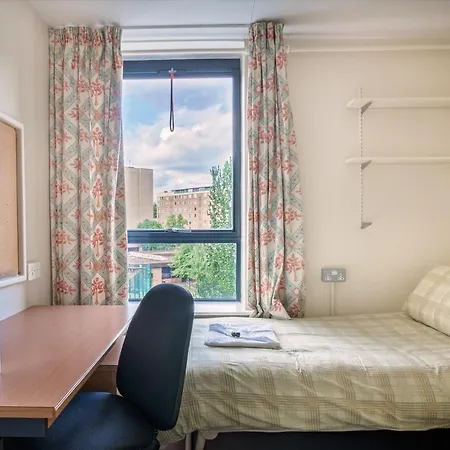 Apartment Lse Rosebery Hall