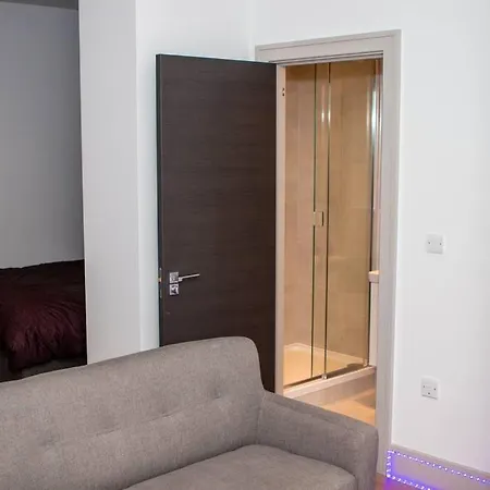 Apartment Stunning 1-bedroom Flat In London!