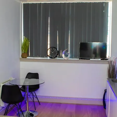 Apartment Stunning 1-bedroom Flat In London!