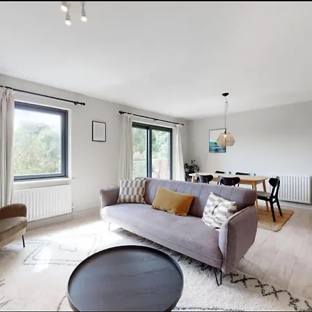 Apartment Modern 2 Bedroom Flat With Patio In Turnpike Lane *