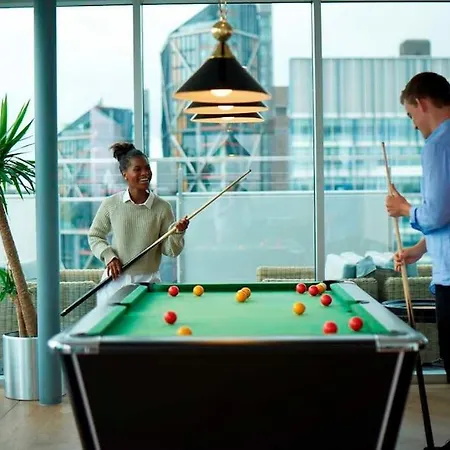 Chic And At Chapter South Bank In Apartment London