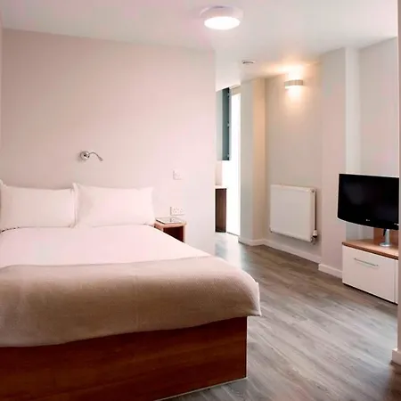 Chic And At Chapter South Bank In Apartment *