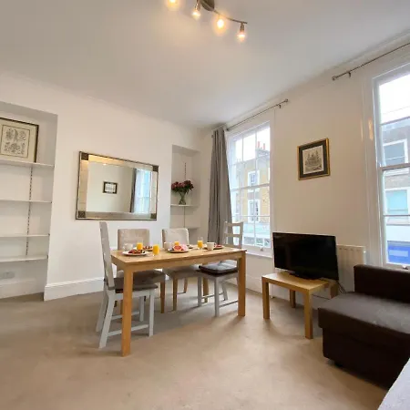 Stylish Maisonette And In Victoria דירה לונדון