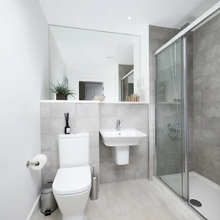 Modern And At Barking Wharf In Apartment *