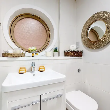 Park Lane Piccadilly Circus Apartment *
