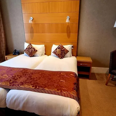 The Park City Grand Plaza Kensington 4* London