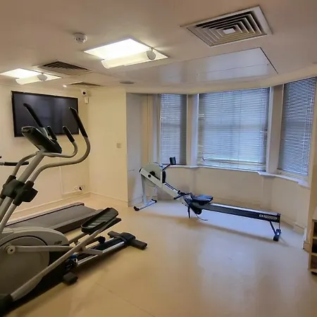 The Park City Grand Plaza Kensington Hotel London