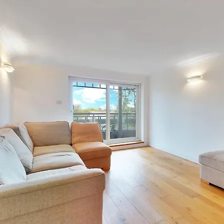 Modern 1bed Flat Close To All London's Attractions London