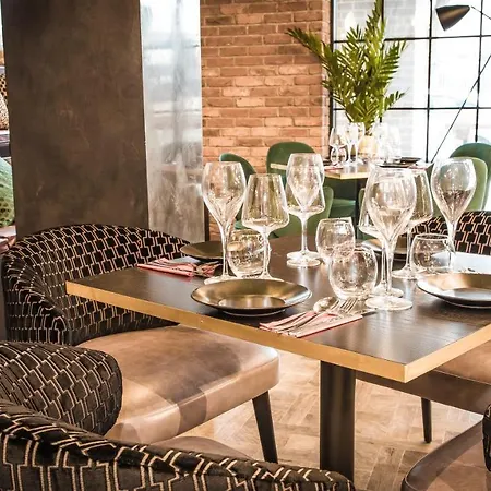 Radisson Red Greenwich The O2 Hotel 4*
