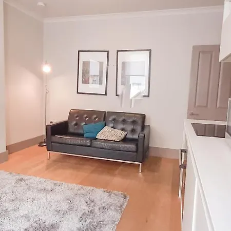 Beautiful 1-bed In لندن