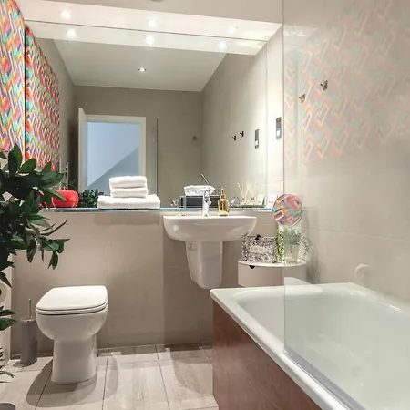 Off The Shard Xxl Design Family House With Garden