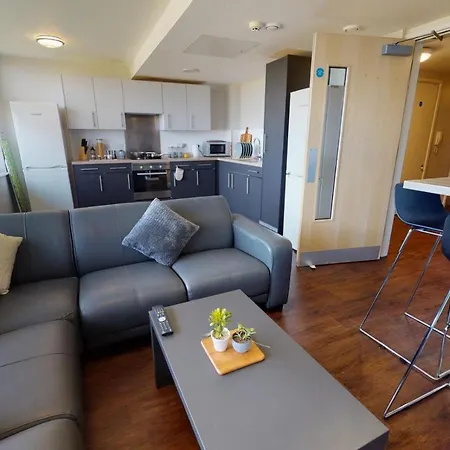 Private Bedrooms With Shared Kitchen And At Iq Tufnell House In Londres
