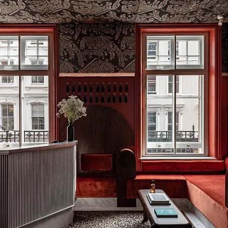 Henrietta Experimental Hotel 4*