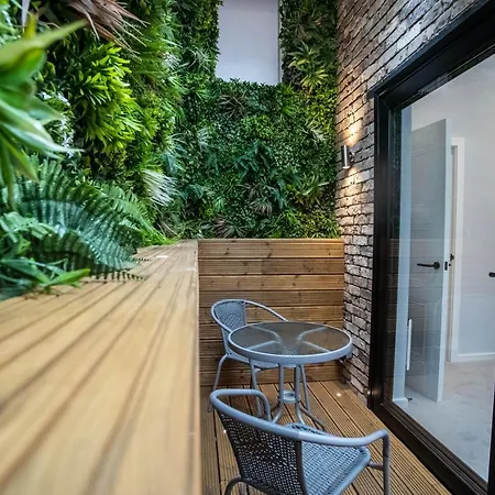 Modern & Chic One Bedroom In Fitzrovia By Sojo Apartamento