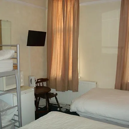 Penzion Forest Gate - Free Parking Limited Spaces 2*