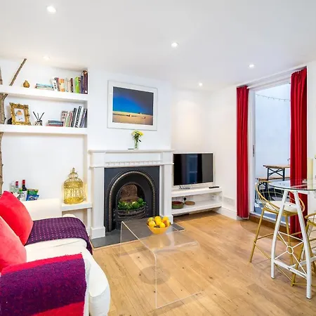 Stylish Flat With Private Yard In Shepherd Bush Apartment *