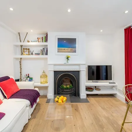 Stylish Flat With Private Yard In Shepherd Bush Apartment London