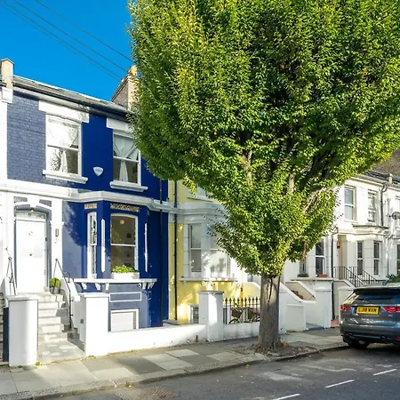 Apartment Stylish Flat With Private Yard In Shepherd Bush London