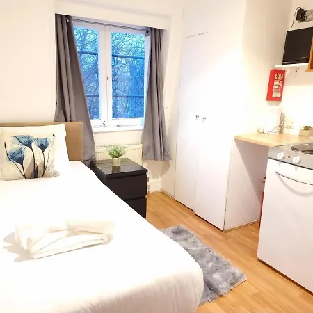 F22-compact 4th Flr Fits 1- Near Paddington Station Apartament *
