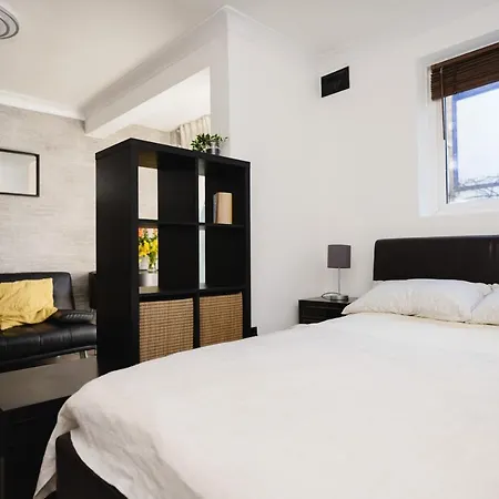 Apartment Chelsea Private Garden Maisonette *