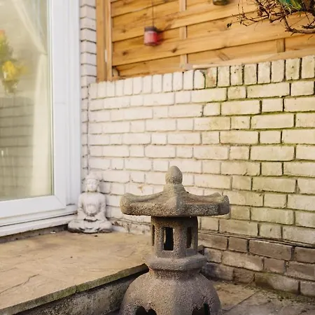Chelsea Private Garden Maisonette *