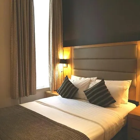 Lord Jim Kensington 3* London