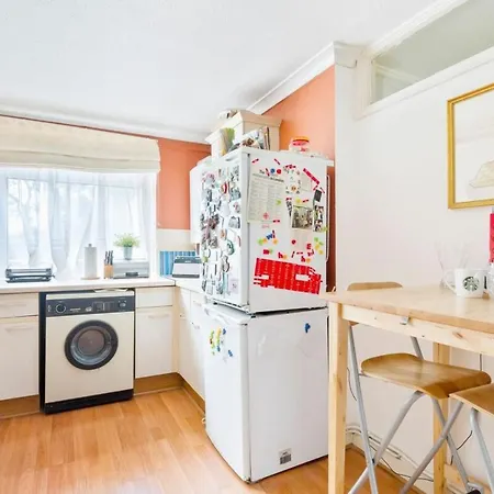 Appartement Spacious 2 Bedroom In Cricklewood