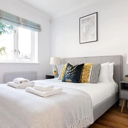 The Bermondsey Flat *