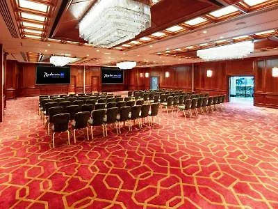 Szálloda Radisson Blu Hotel, London Heathrow 4*