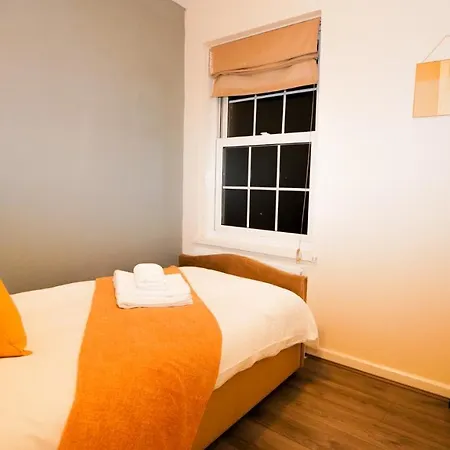 Holiday home 3bed House Free Parking Canary Wharf