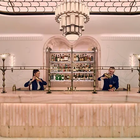 Claridge's, Maybourne Collection 5*