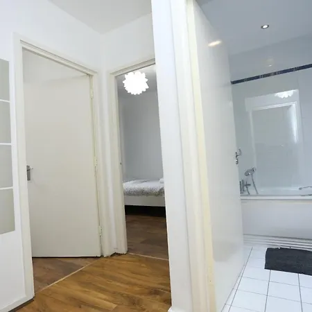 Apartment Gorgeous 2 Bedroom 2 Bathroom Woolwich *
