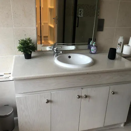 כשר Holiday home Hendon