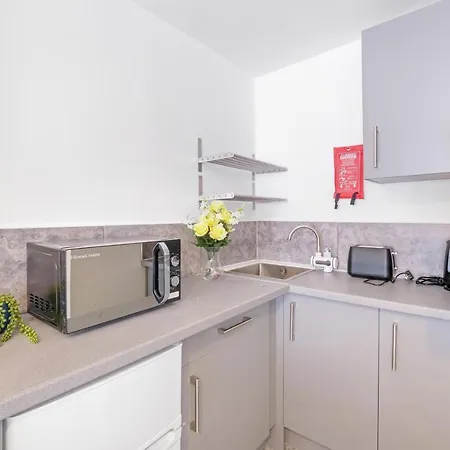 Fernbank Sudbury Hill Harrow Self-contained With En-suite Wembley