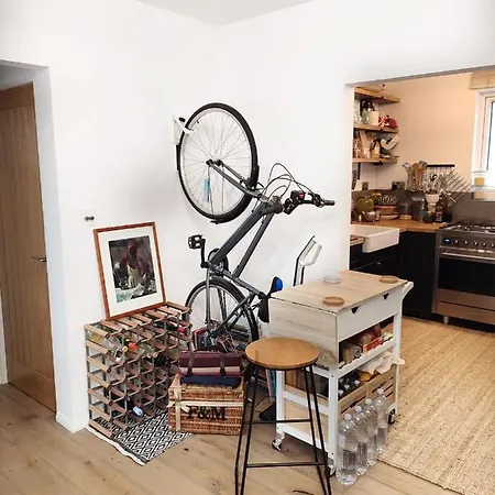 Homestay Gardens - Private Double Richmond London -