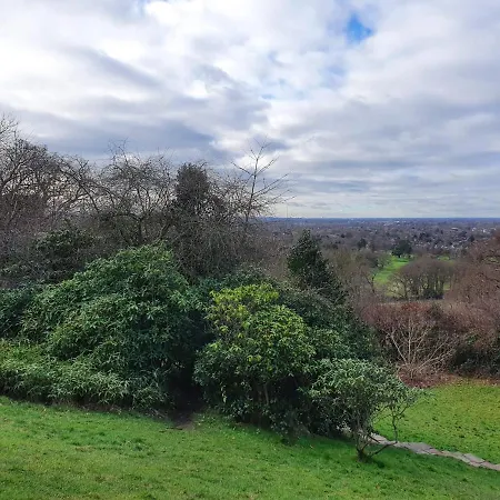 Gardens - Private Double Richmond London -
