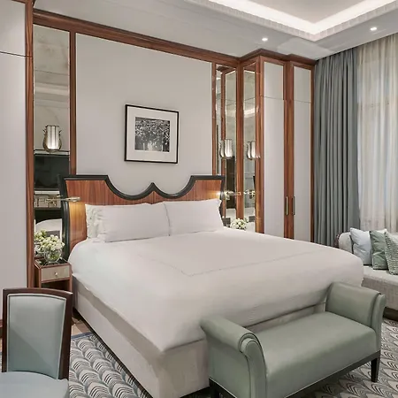 Szálloda Claridge's, Maybourne Collection 5*