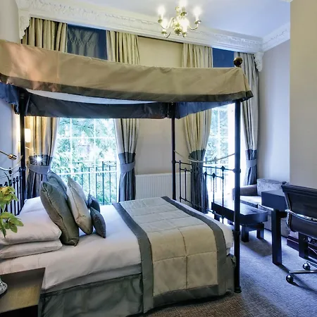 Grange White Hall 4*