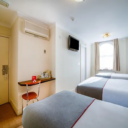 Elysee Hyde Park 3*