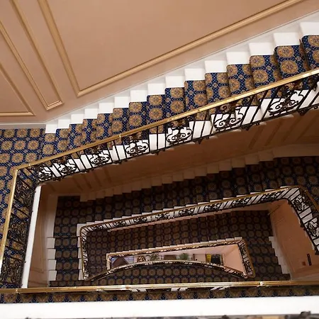 The Columbia Hotel 3*